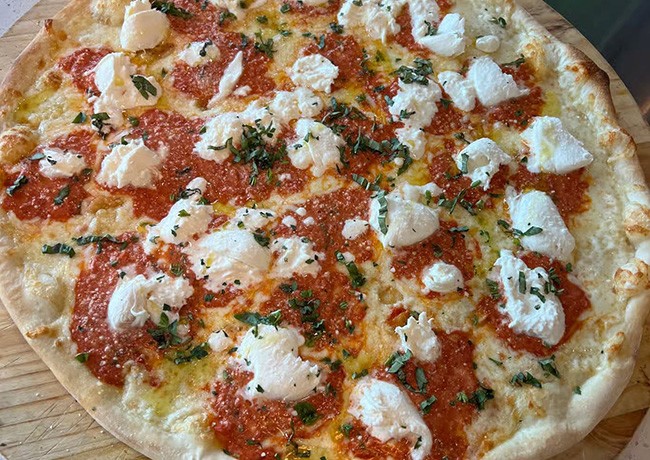 18'' Vodka & Burrata Pizza
